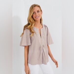 NWT. Tuckernuck. Pomander Place. Lilac Seersucker Finley Flutter Sleeve. XS